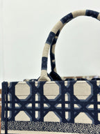 D-Book Tote