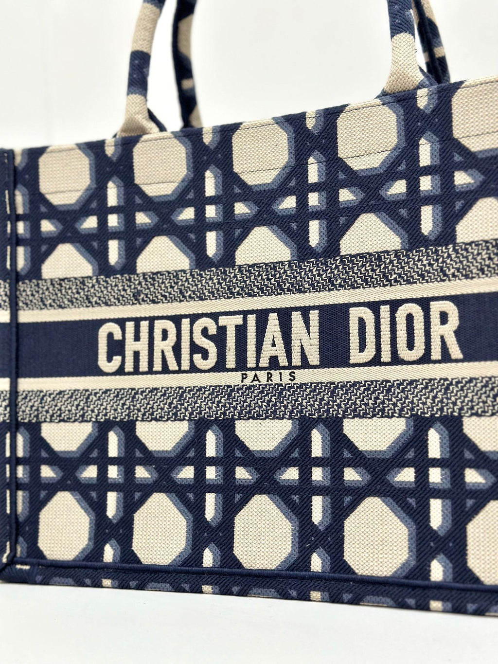 D-Book Tote