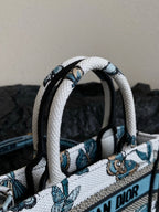 D-Book Tote