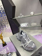 B-Sneakers