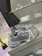 B-Sneakers