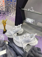 B-Sneakers
