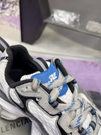 B-Sneakers