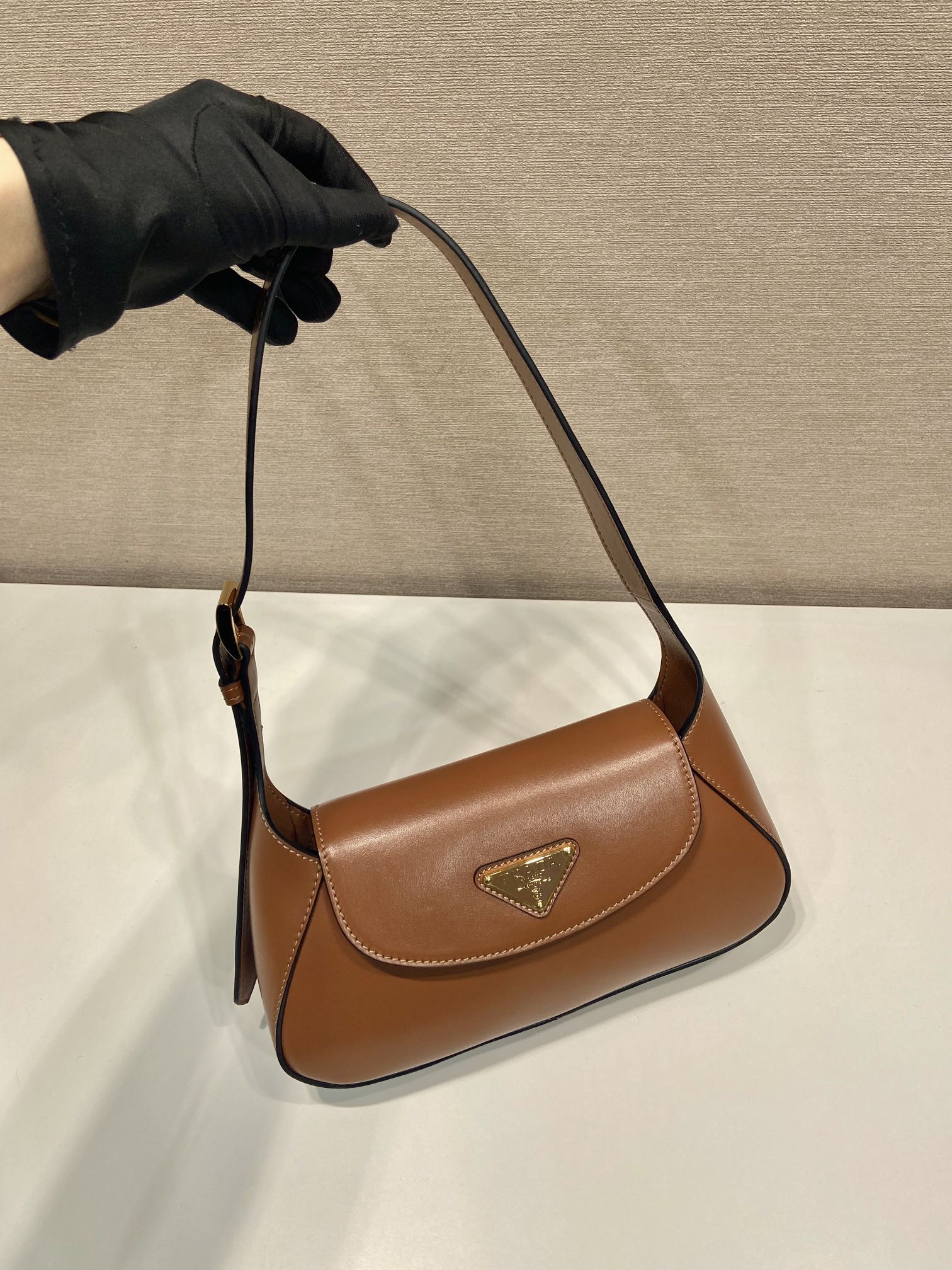 P-Shoulder Bag