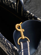 D-Book Tote