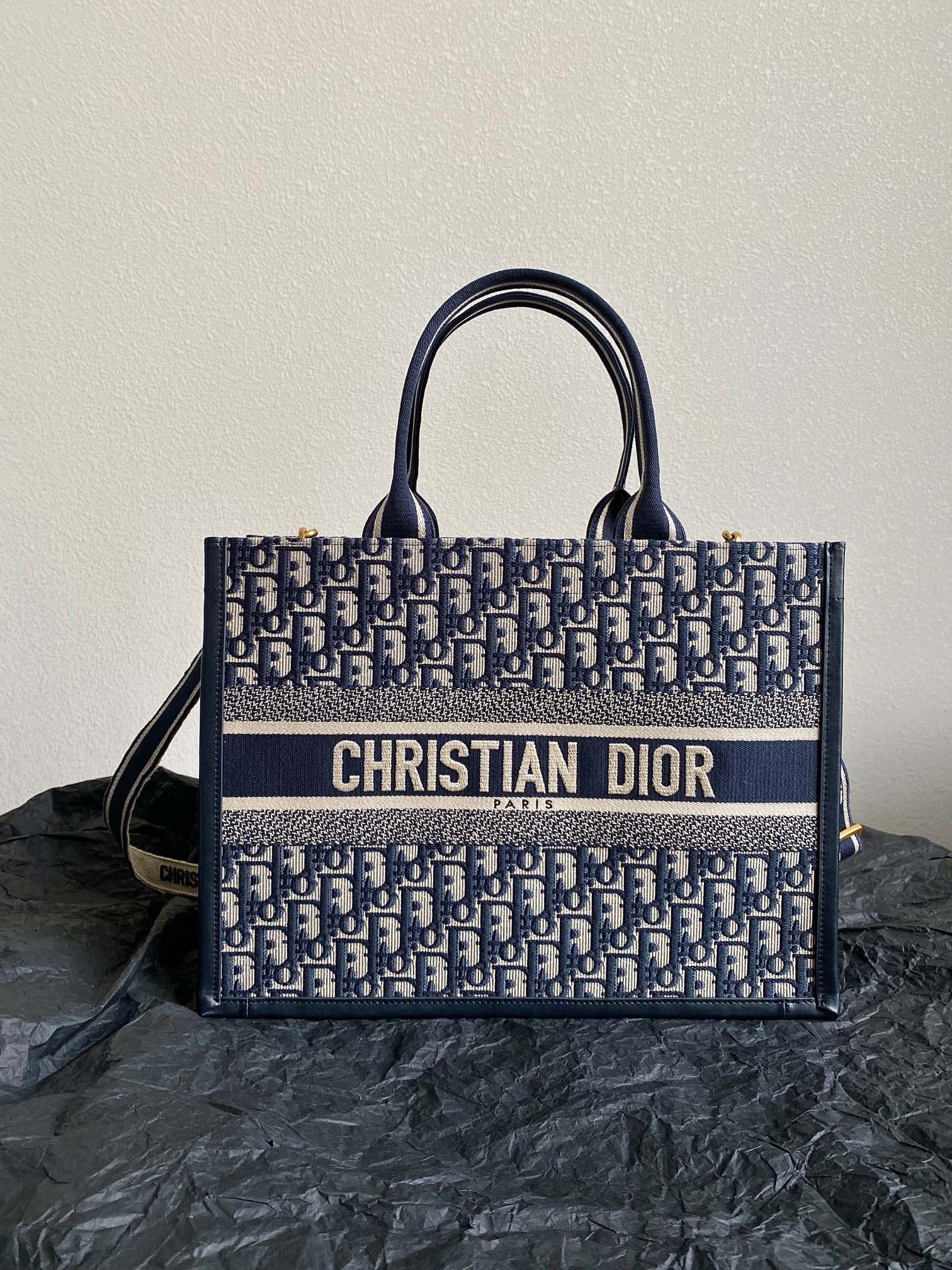 D-Book Tote