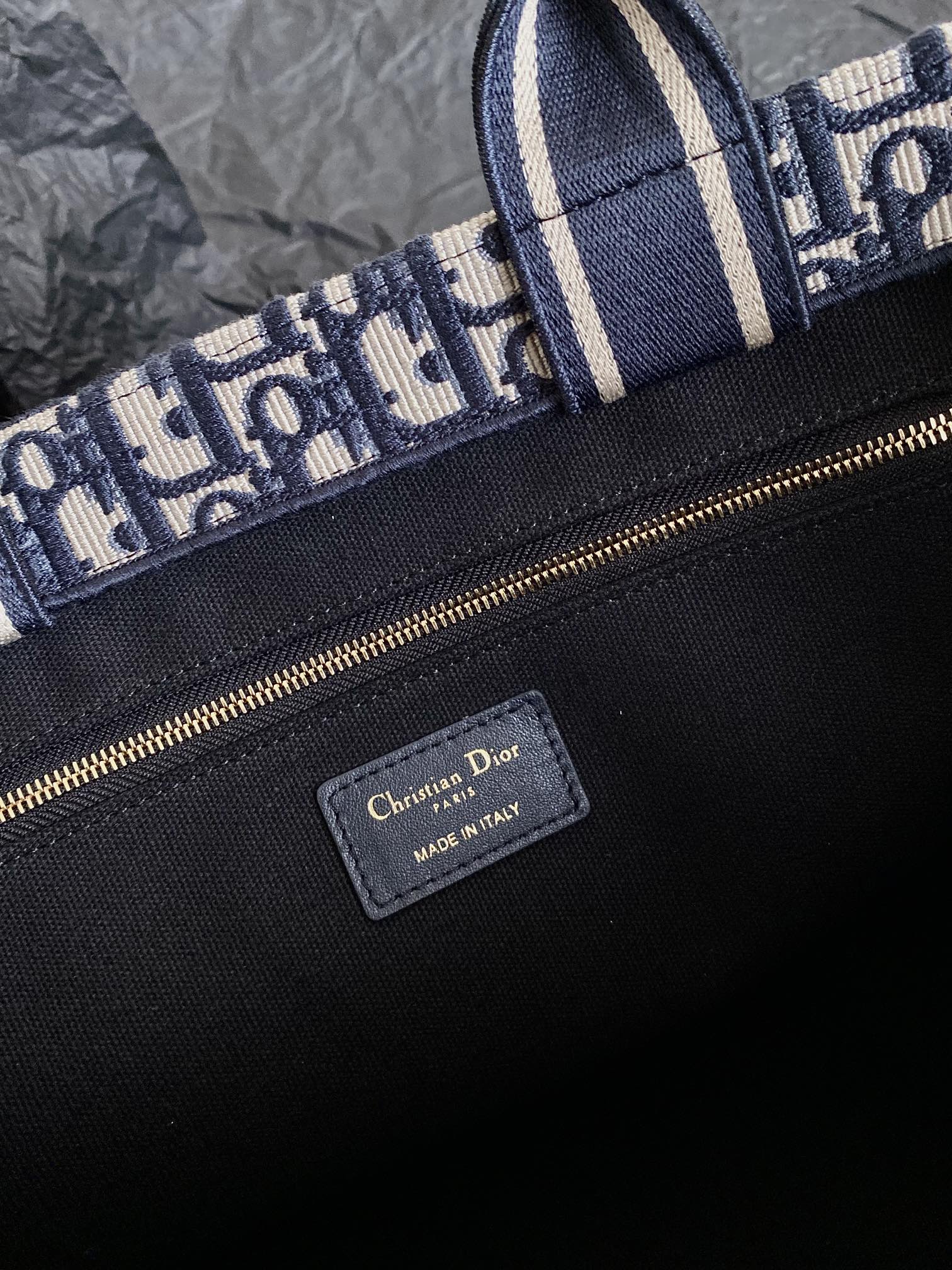 D-Book Tote
