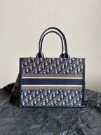 D-Book Tote
