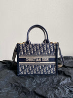 D-Book Tote