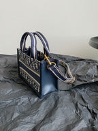 D-Book Tote