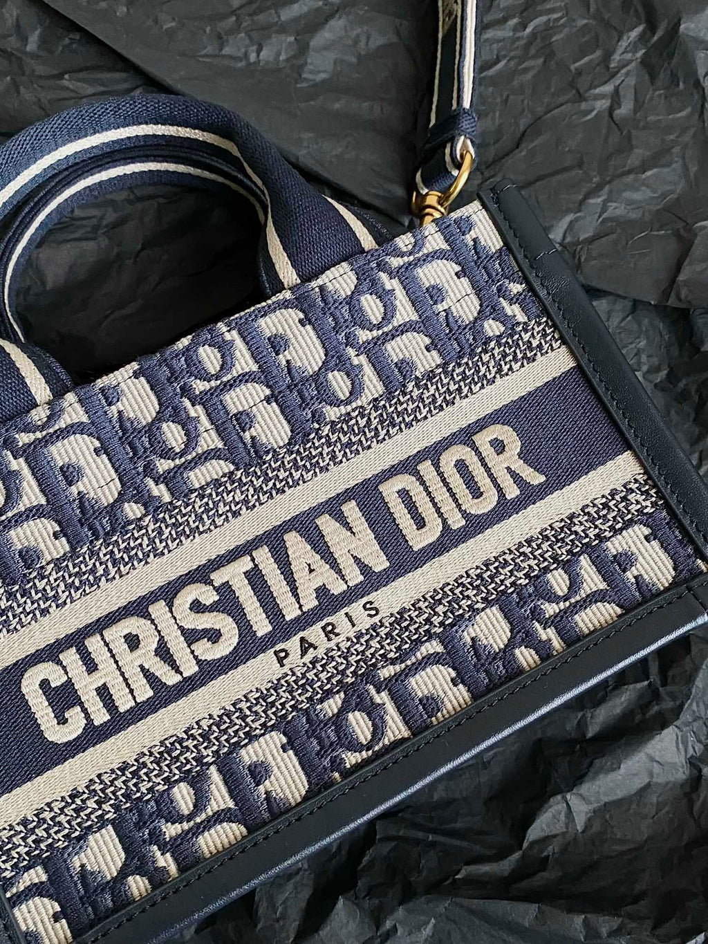 D-Book Tote