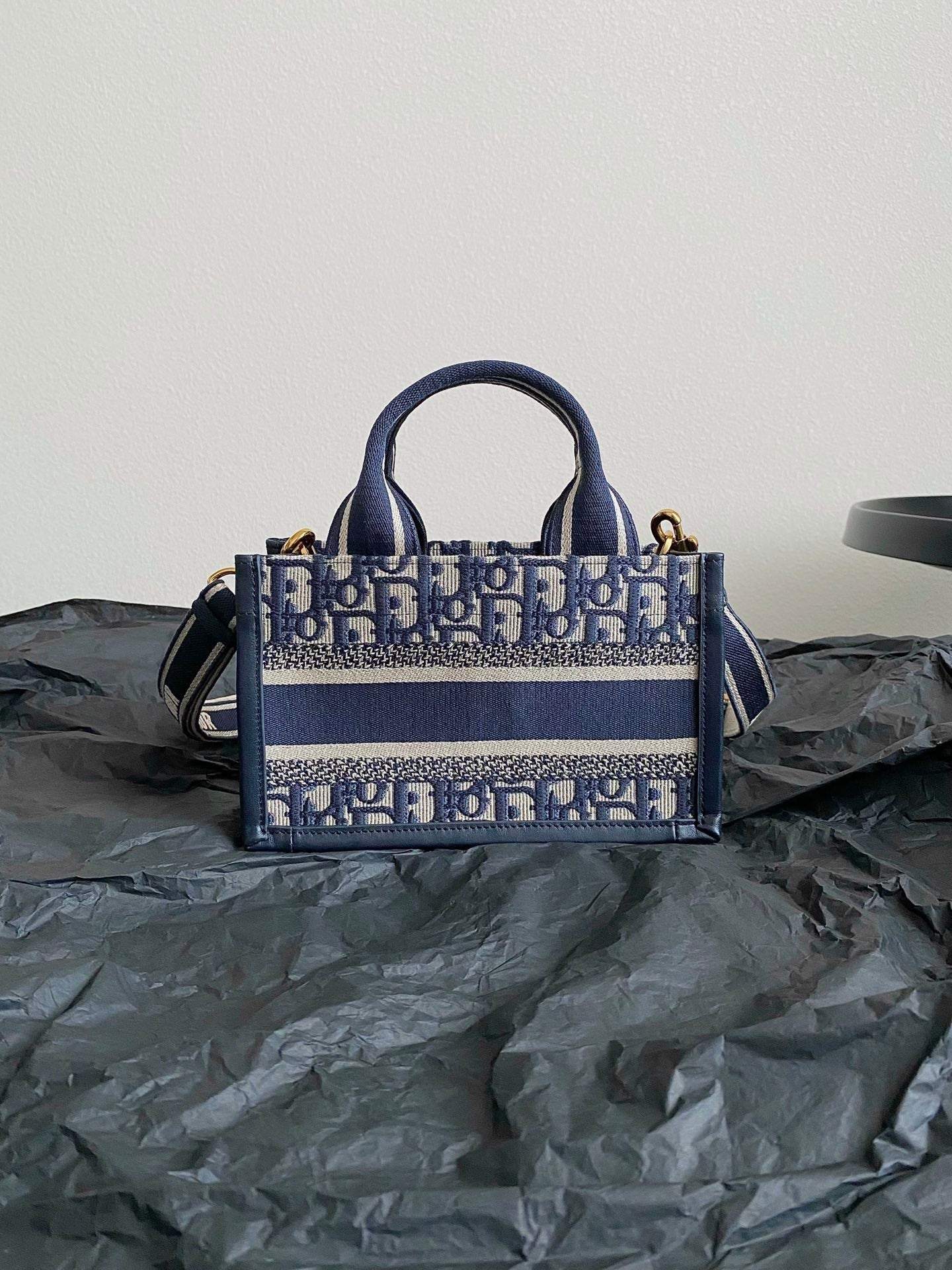 D-Book Tote