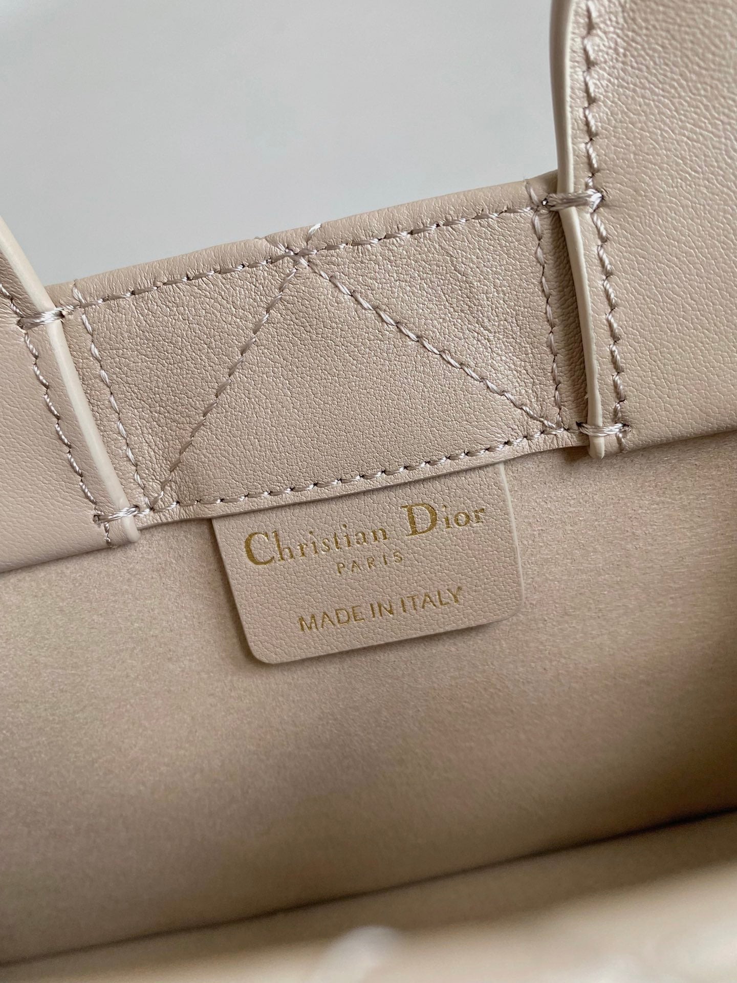 D-Book Tote
