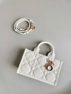 D-Book Tote