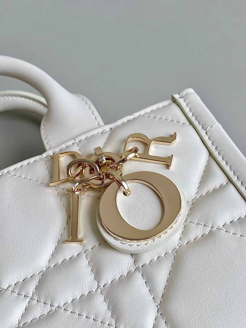 D-Book Tote