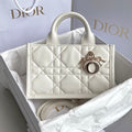 D-Book Tote