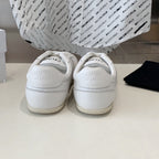 S-Sneakers
