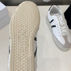 S-Sneakers