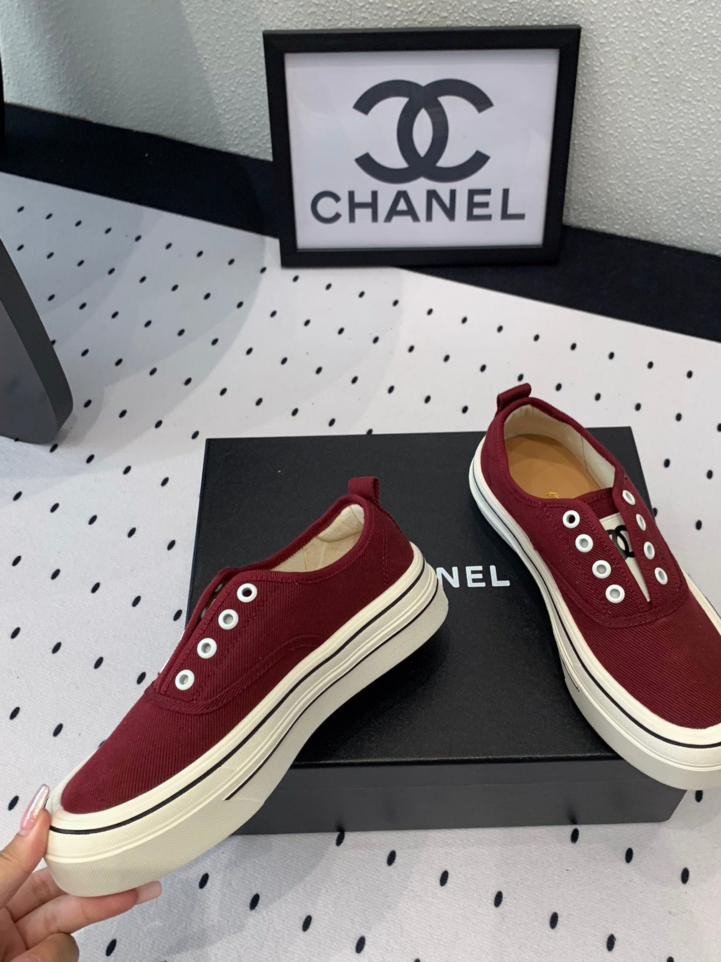C-Sneakers