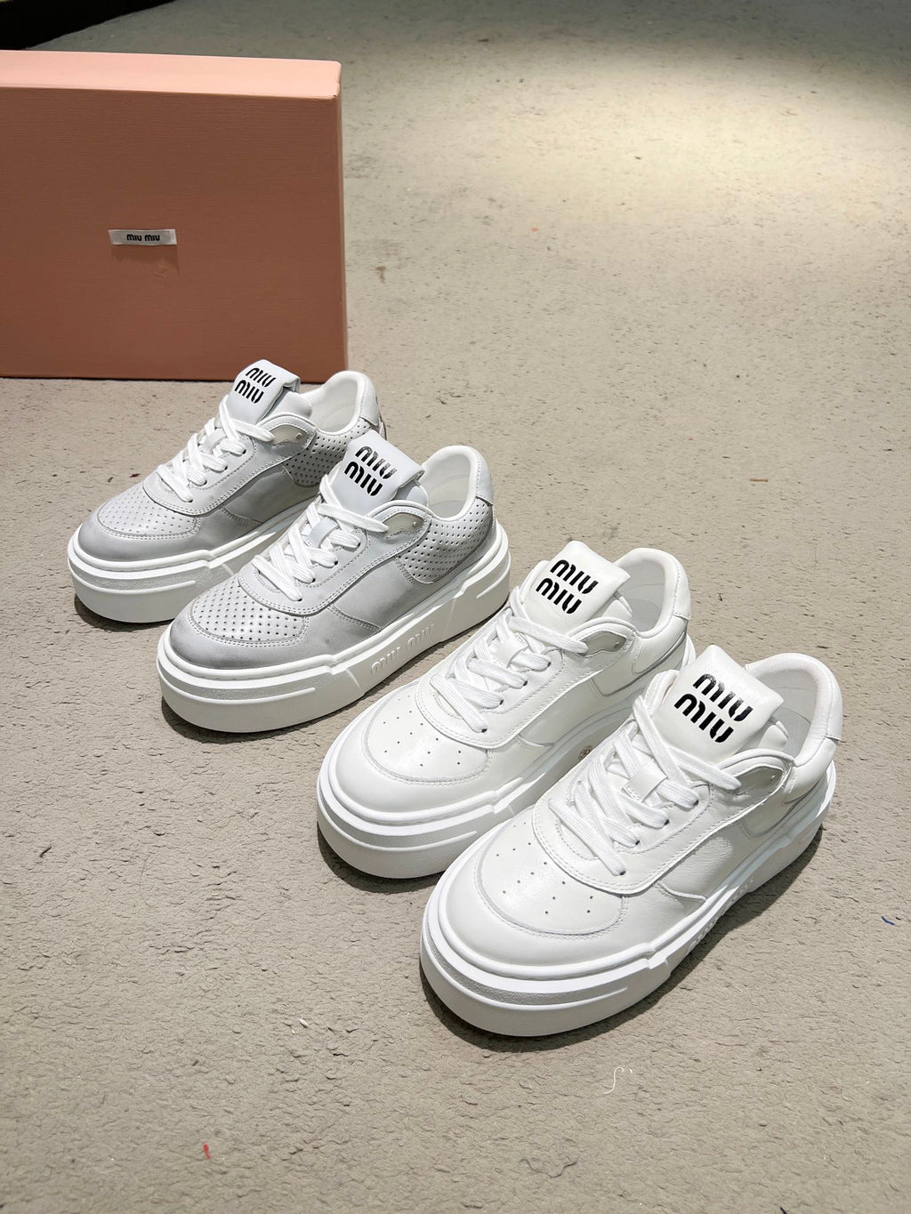 M-Sneakers
