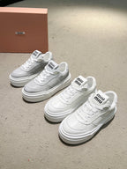 M-Sneakers