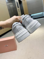 M-Sneakers