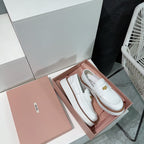 M-Sneakers