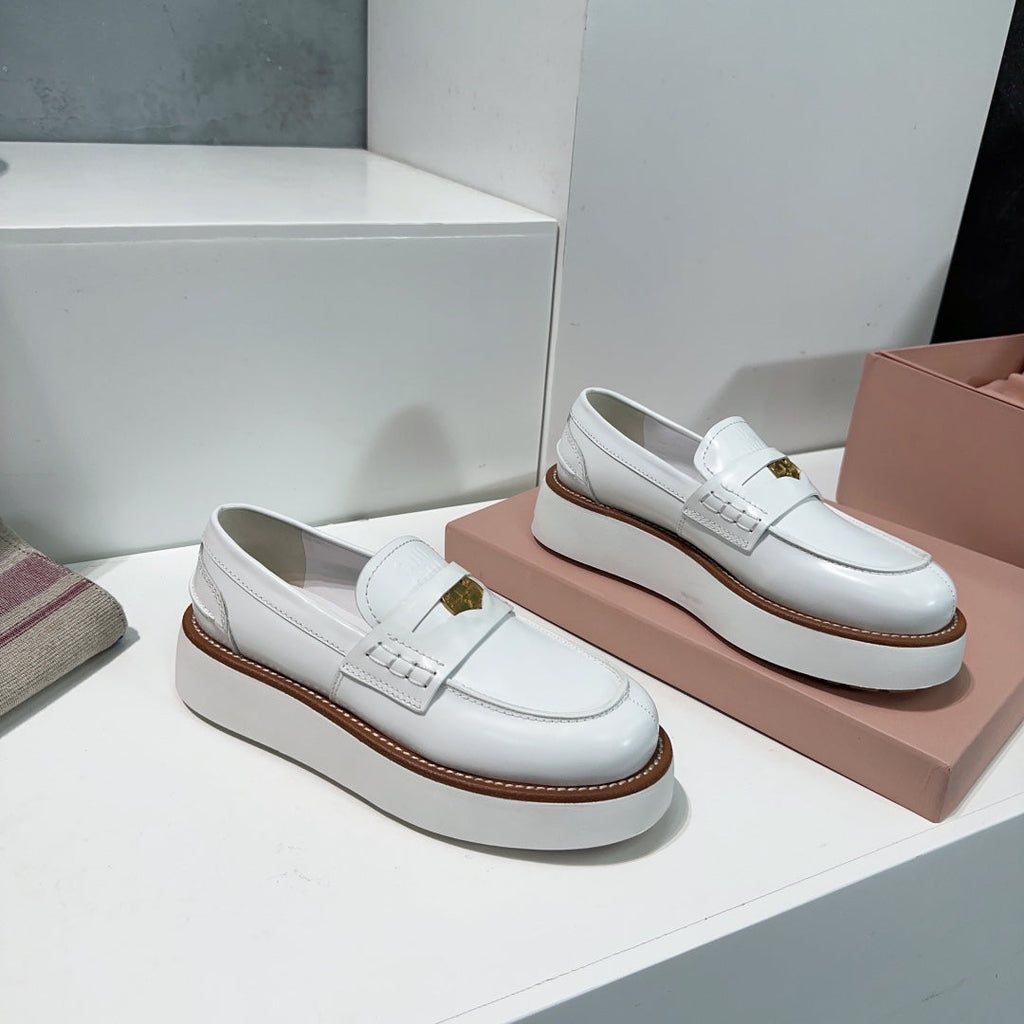 M-Sneakers