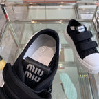 M-Sneakers