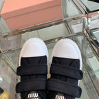 M-Sneakers