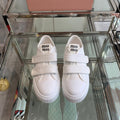M-Sneakers