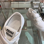 M-Sneakers