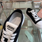 M-Sneakers