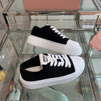 M-Sneakers