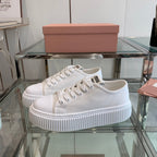 M-Sneakers