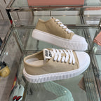 M-Sneakers
