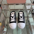 M-Sneakers