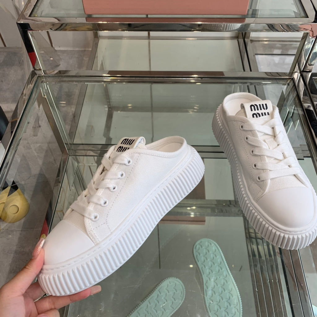 M-Sneakers
