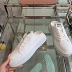 M-Sneakers