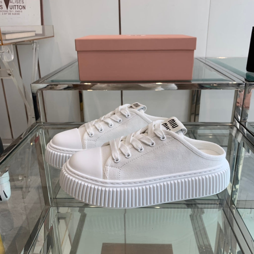 M-Sneakers