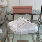 M-Sneakers