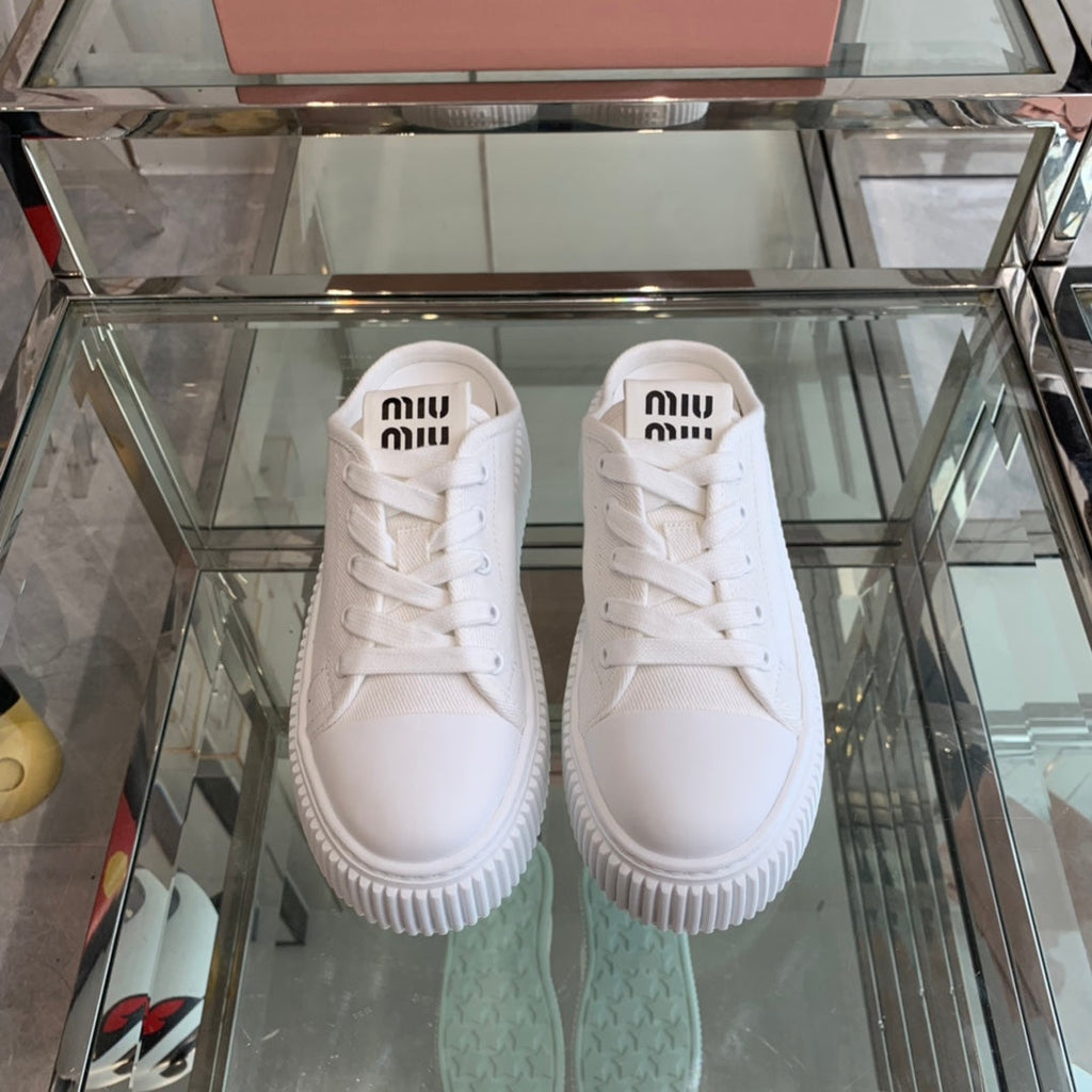 M-Sneakers