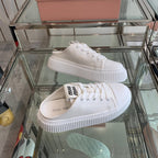 M-Sneakers