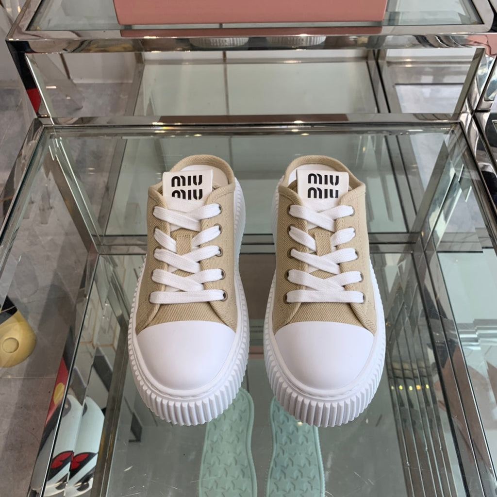 M-Sneakers