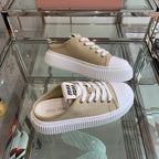 M-Sneakers