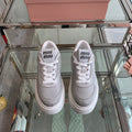 M-Sneakers