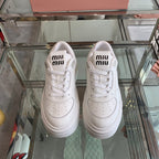 M-Sneakers