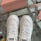 M-Sneakers