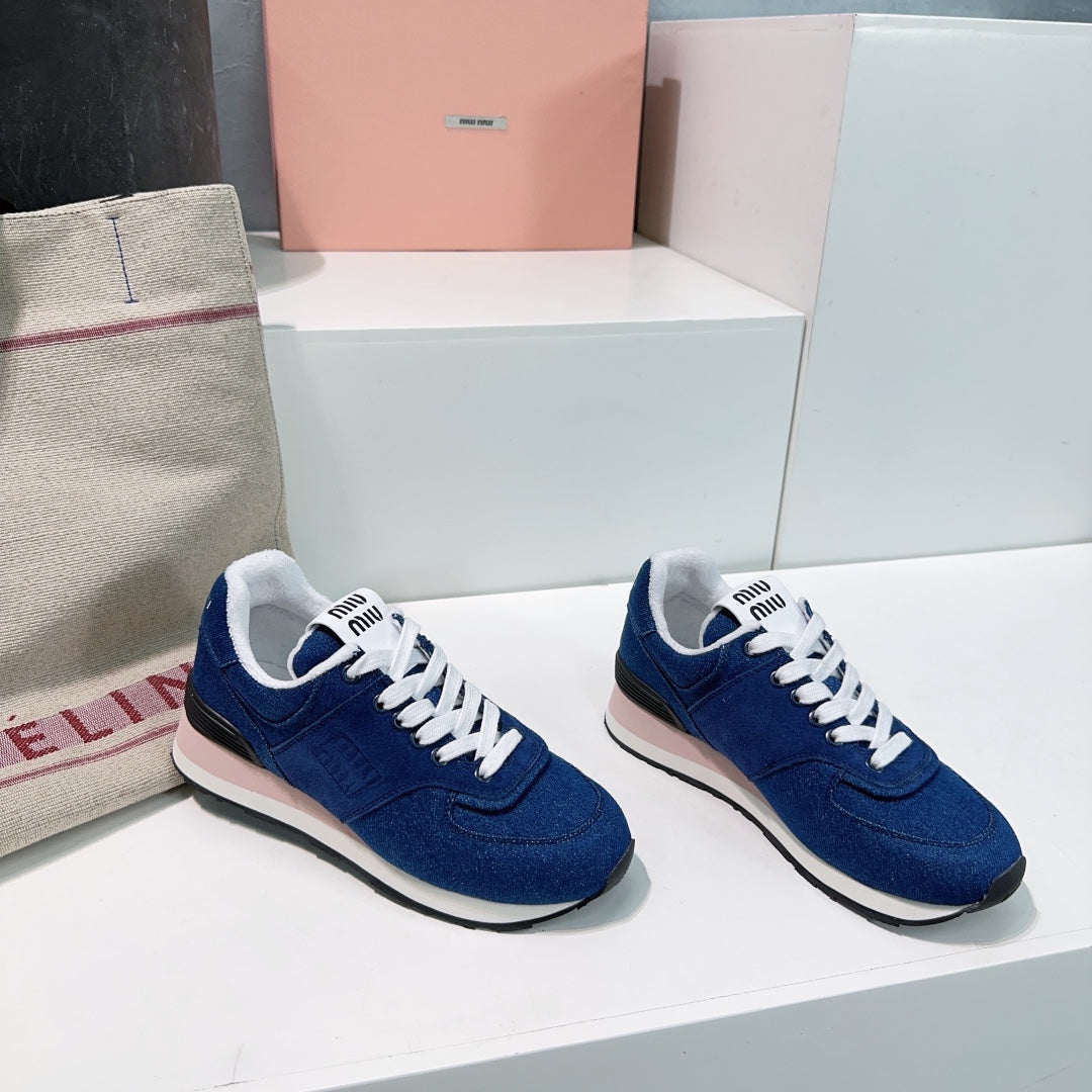 M-Sneakers