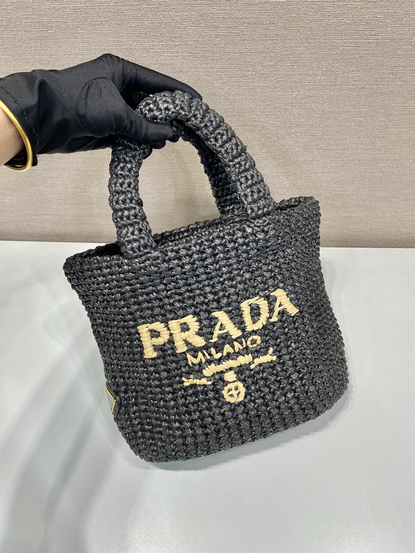 P-Shoulder Bag